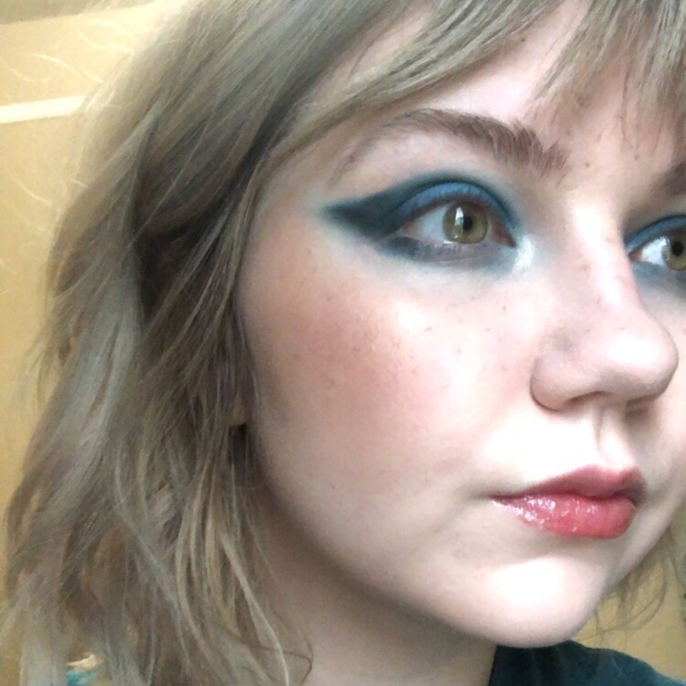 Meet your Posher, Jillian